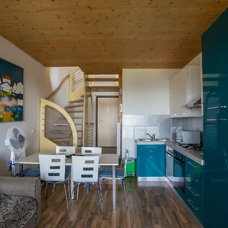 Garda Hills Apartment *